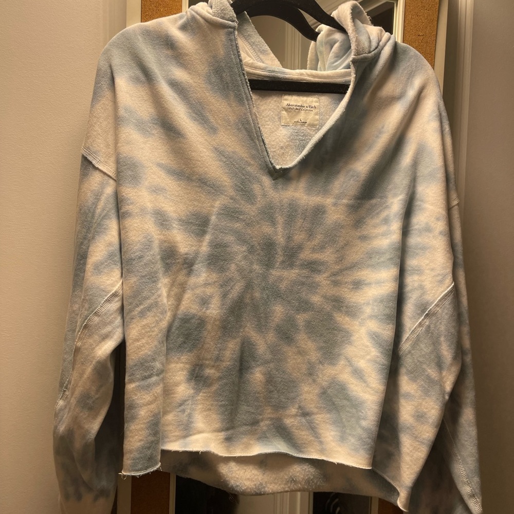 Abercrombie sweater